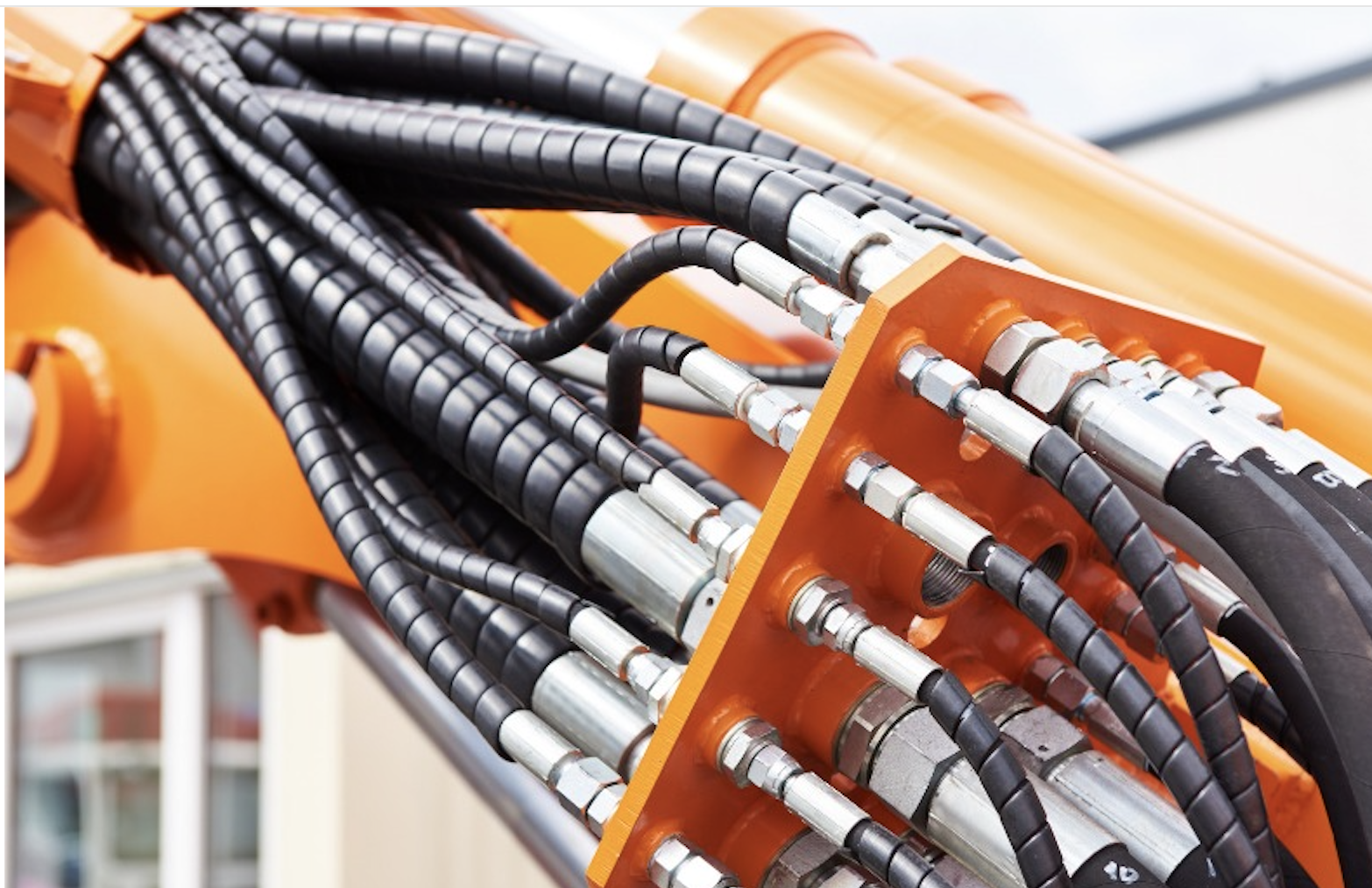 Stop Waiting on Hose Repairs: Why Pre-Assembled Hydraulic Hoses Save Time and Money
